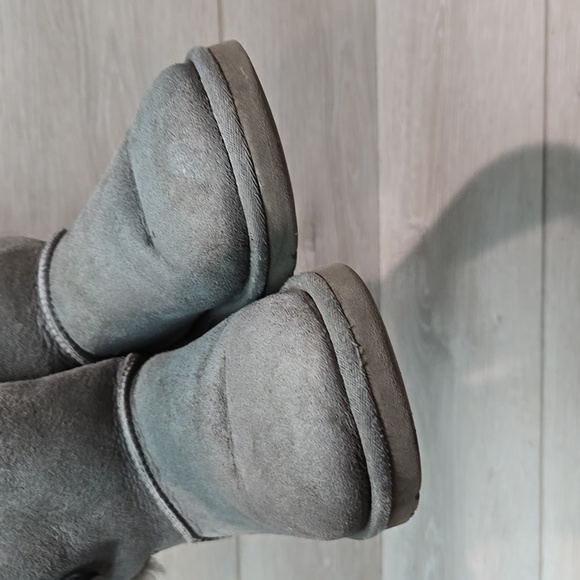 Ugg Australia Women 5803 Leather Sheepskin Bailey button II boots shoes sz 6 - Picture 4 of 15